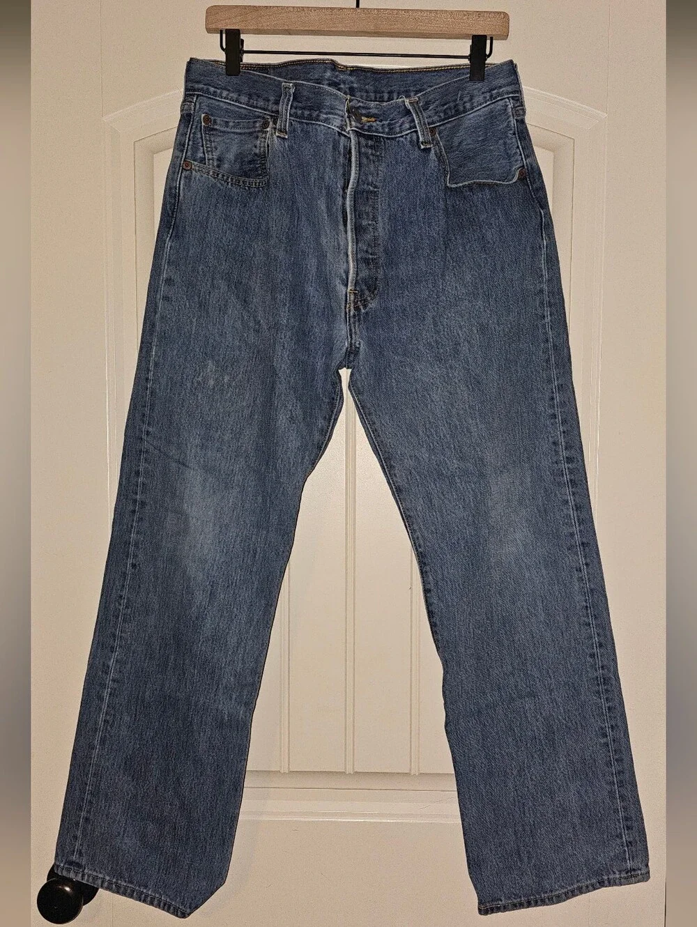 Levi's 501 Men's Straight-Leg Blue Jeans